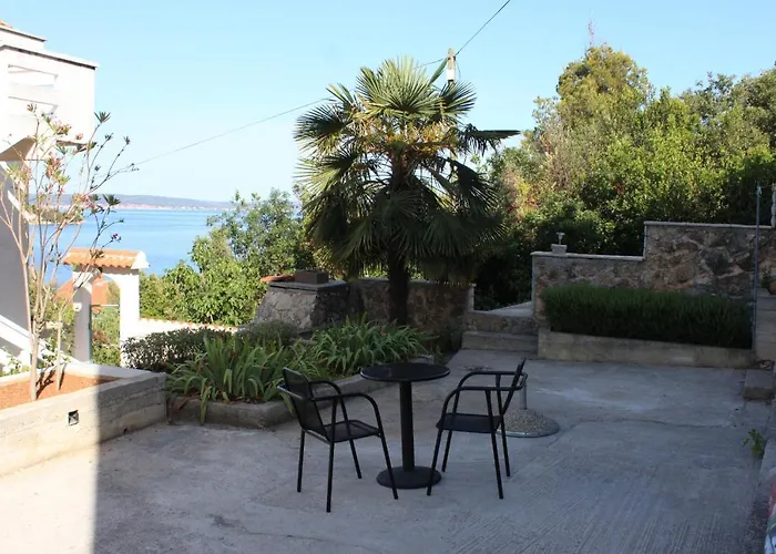 Апартаменты 8202a *